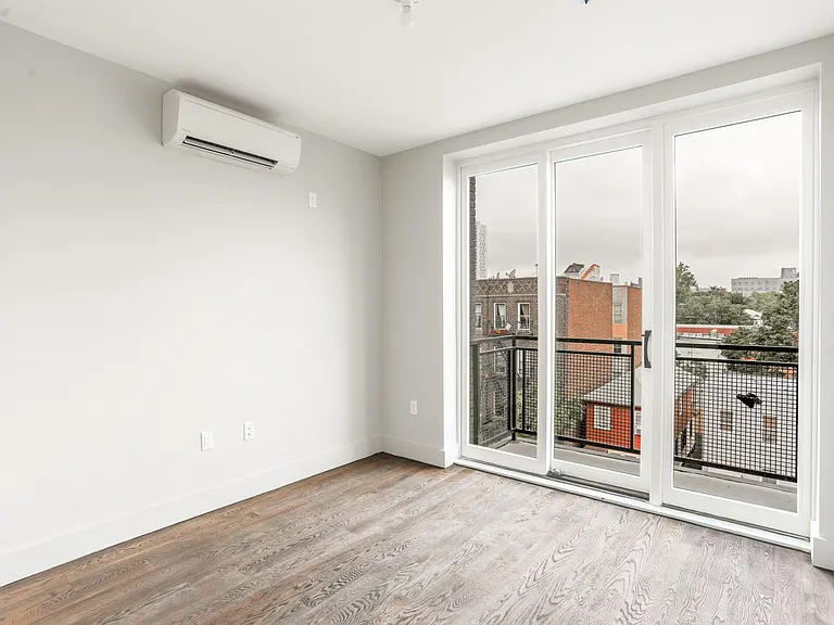 146 Erasmus St #3C — Photo 5