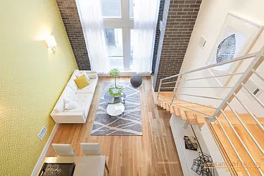 Rented by aptsandlofts.com