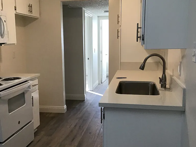 5036 West St #5-L-8 — Photo 9