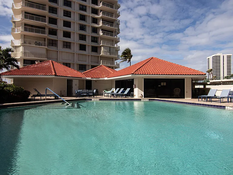 5480 N Ocean Dr #A1D — Photo 22