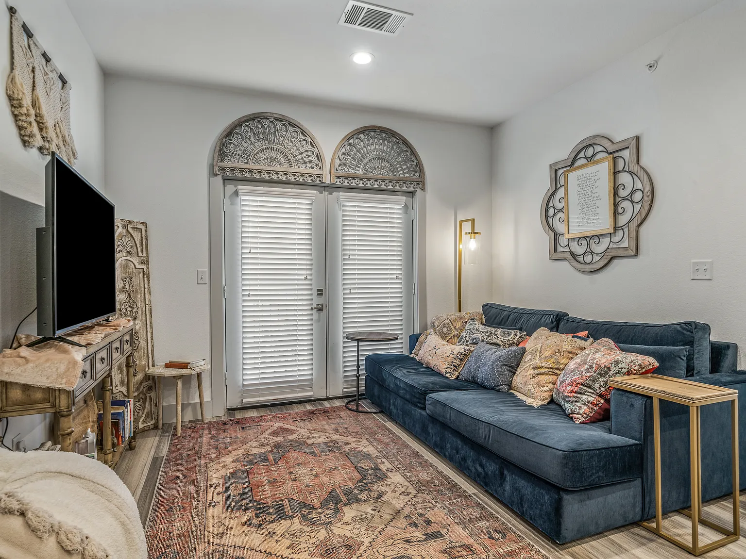 Burnett Trail Apartments — Photo 3