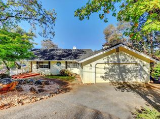 19079 Hummingbird Dr, Penn Valley, CA 95946