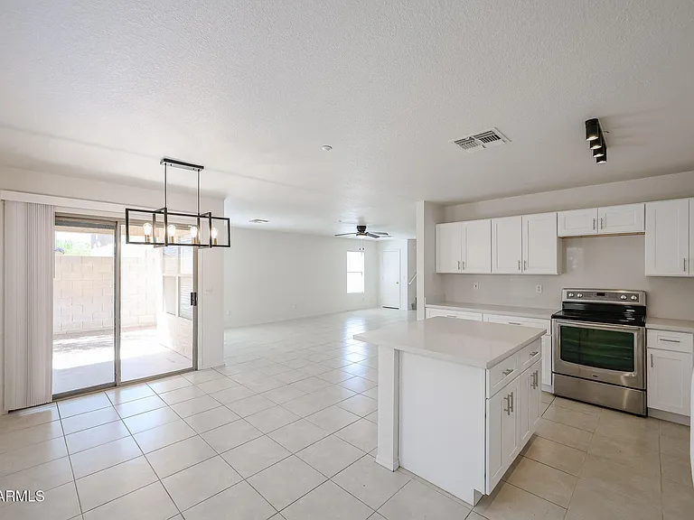 7500 E Deer Valley Rd #89 — Photo 6