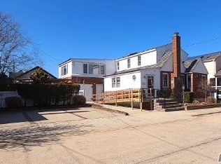 111 Garden City Ave, Point Lookout, NY 11569