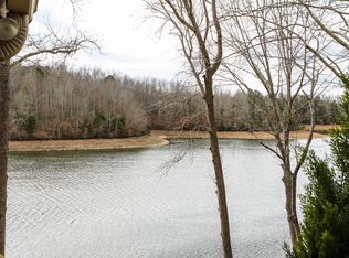 916 Bluff Dr, Winchester, TN 37398