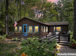 94 Crest Ave, Boothbay Harbor, ME 04538