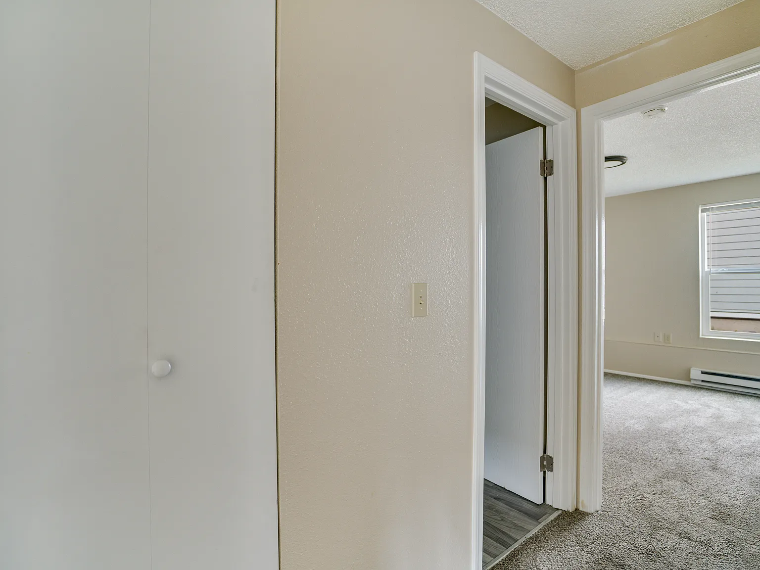 2 bed, 800 sqft, $1,999 — Photo 4