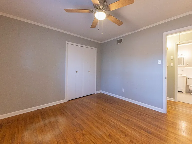 7207 L St #72207 — Photo 32