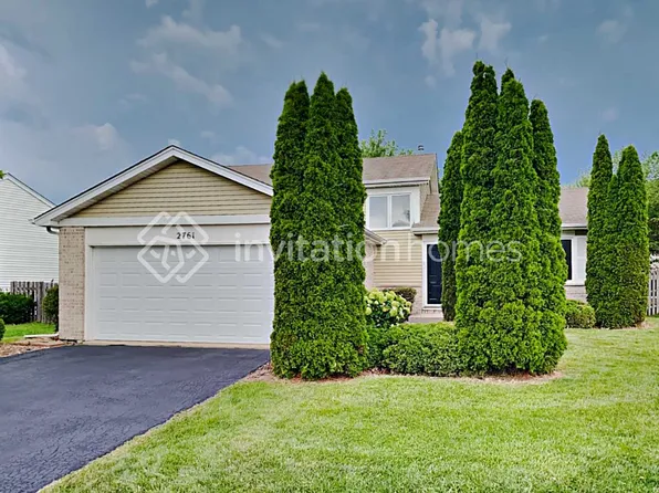 2761 Melbourne Ln, Lake In The Hills, IL 60156