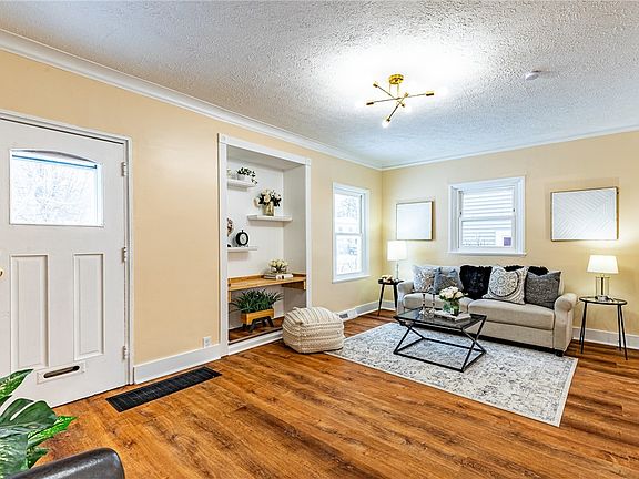 5th image of 99 Beverly Hts