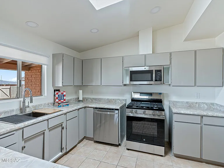 519 S Avenue D — Photo 13