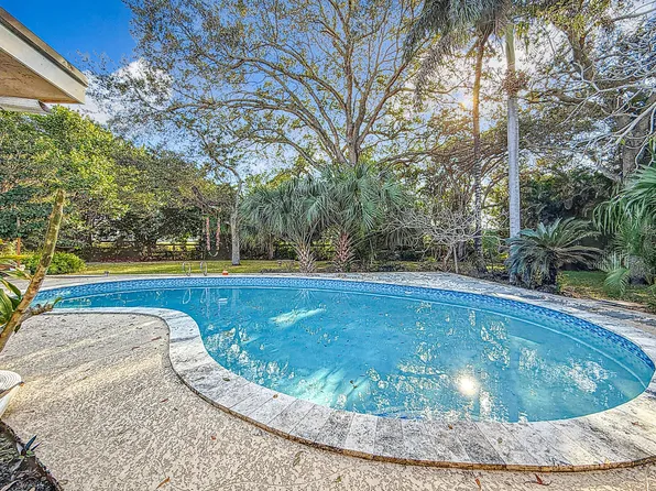 11290 Tara Drive, Plantation, FL 33325