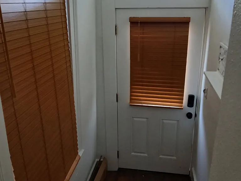 3409 Avenue L — Photo 23