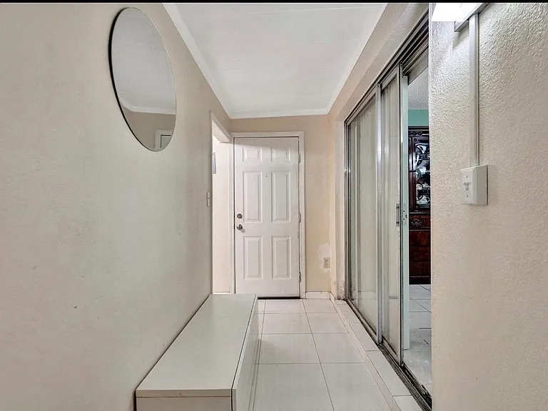 314 SW 76th Ter #3 — Photo 7