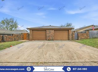 10259 Aurora Dr, Fort Worth, TX 76108