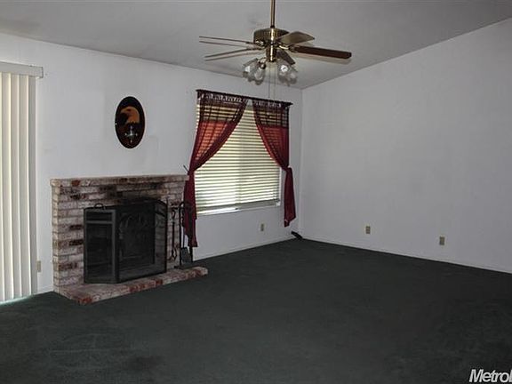 3rd image of 309 El Capitan Dr