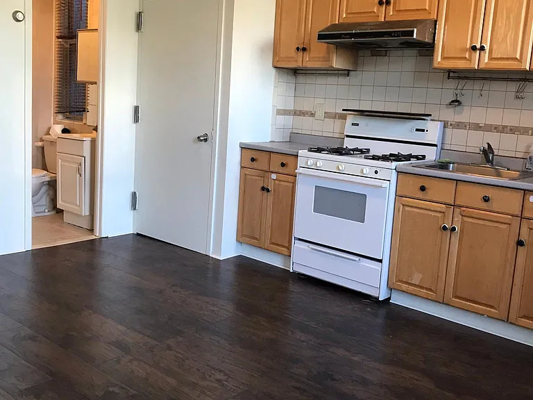 190 York St #3R — Photo 2
