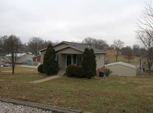 506 E 1st Ave, Huntingburg, IN 47542