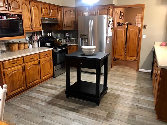 4th image of 120 Rose Wood Ln