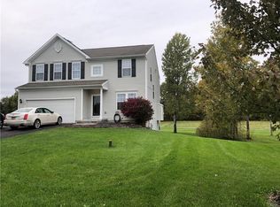 3195 Greenleafe Dr N, Phoenix, NY 13135