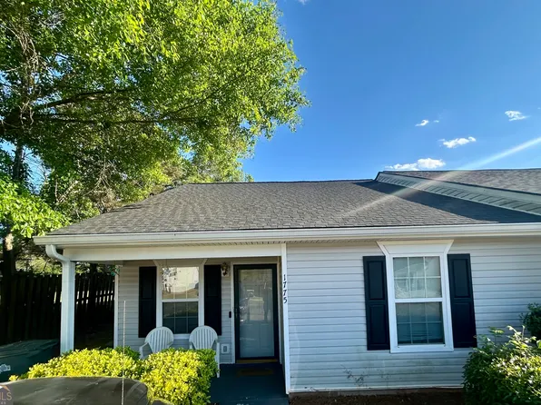 1775 Summerwoods Ln, Griffin, GA 30224