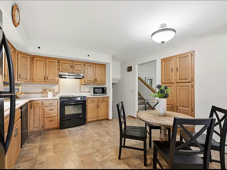 Eat in Kitchen