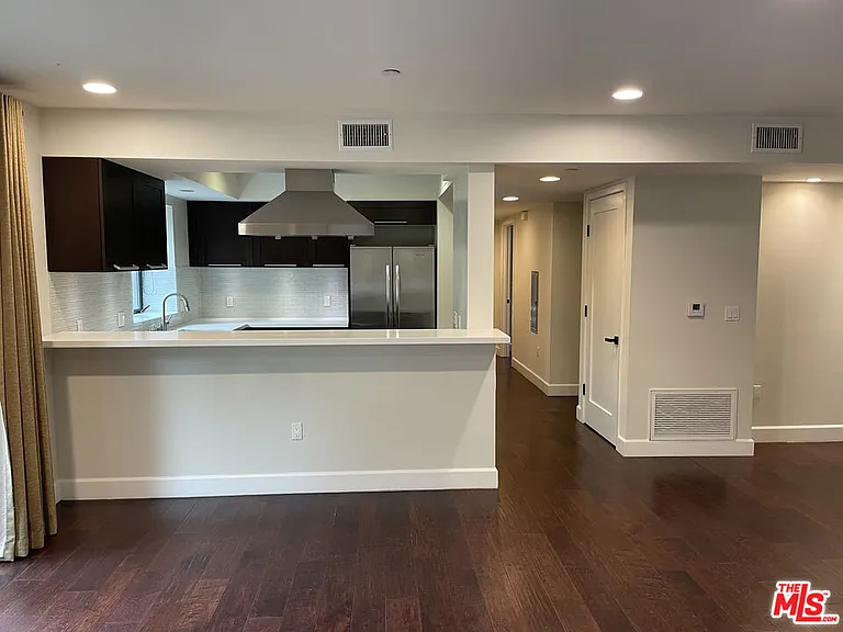 1636 S Beverly Glen Blvd #104 — Photo 7