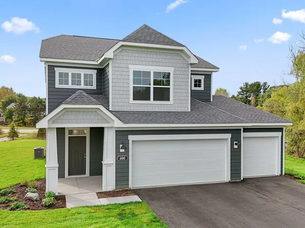 600 Haywood Dr, Lino Lakes, MN 55014