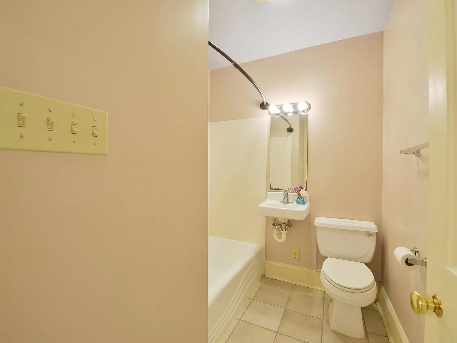 722-724 St Louis LLC - 722-301 — Photo 4