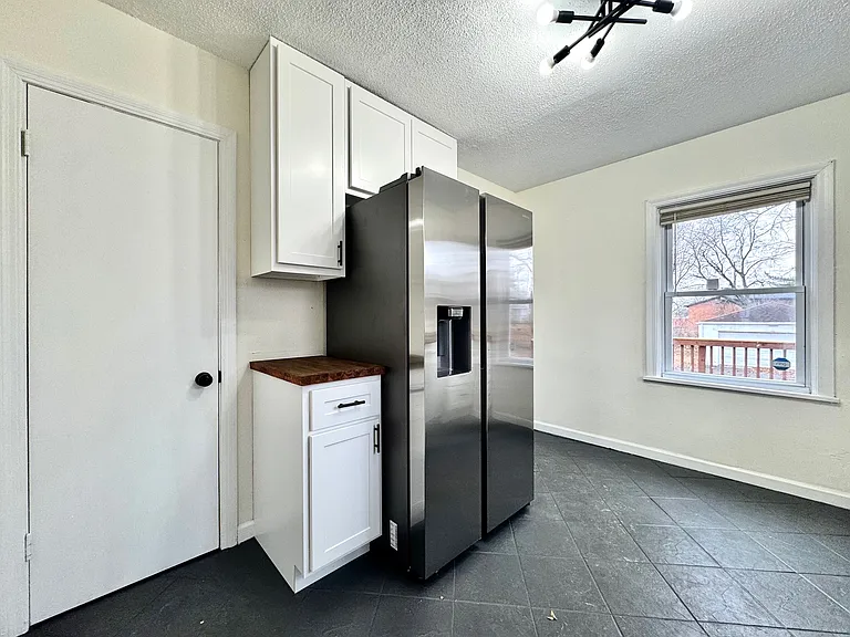 1309 Gerst Ave — Photo 8
