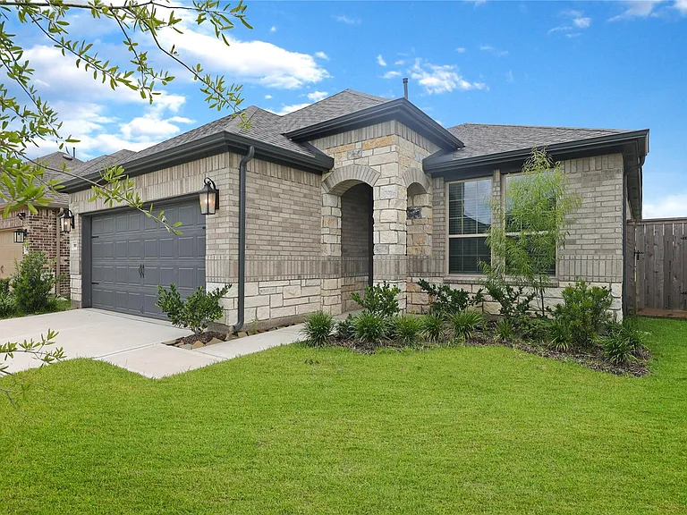 15110 Wild Gully Way — Photo 1