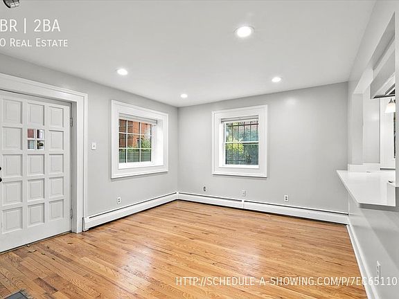 3rd image of 1630 N Ogden St #1/2