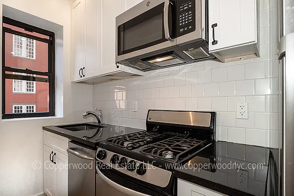 Rented by Copperwood Real Estate | media 3