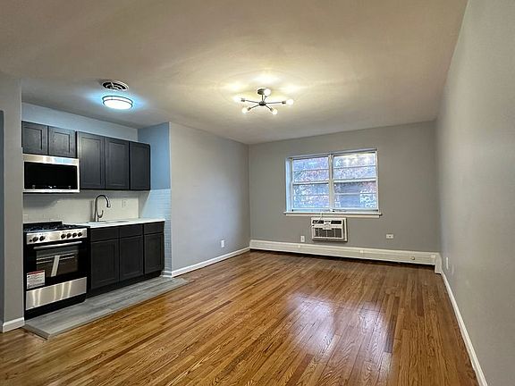 2nd image of 122-138 E 7th St #128-104