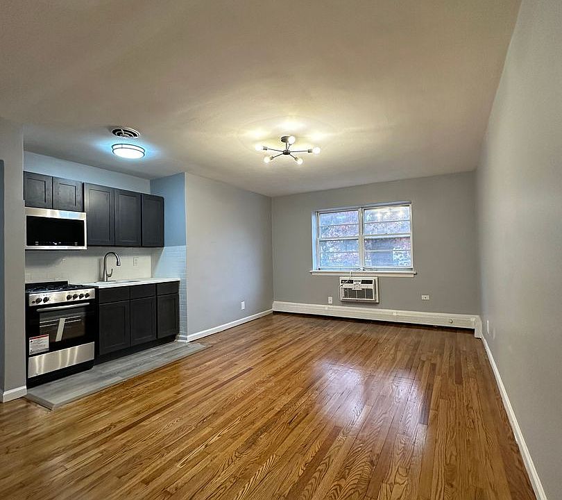 1st image of 122-138 E 7th St #128-104