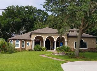 2261 S Lakeshore Dr, Clermont, FL 34711