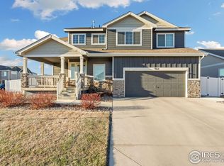 902 Maplebrook Dr, Windsor, CO 80550