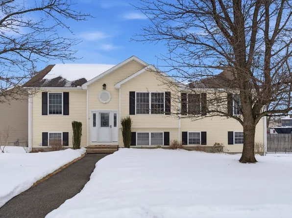 18 Devlin Dr, Chicopee, MA 01020