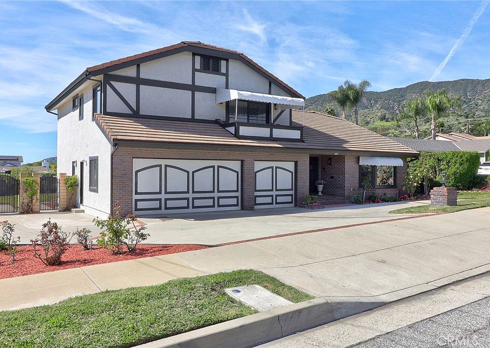 1st image of 605 N Live Oak Ave