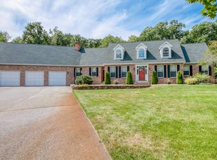 19 Stonegate Cir, Wilbraham, MA 01095