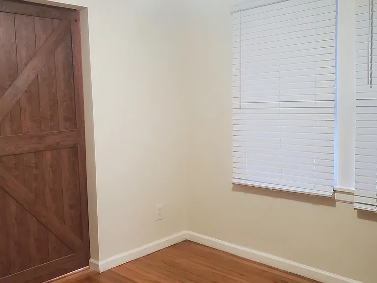 3072 Lone Oak Ave SW — Photo 16