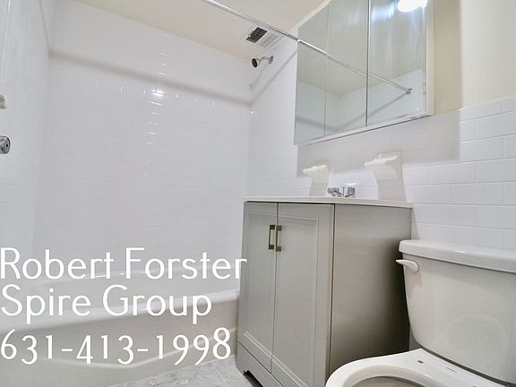 3rd image of 107 W 69th St APT Lc