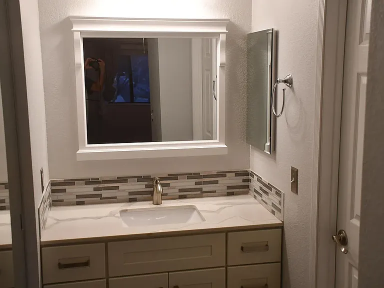 211 Compton Cir #B — Photo 14