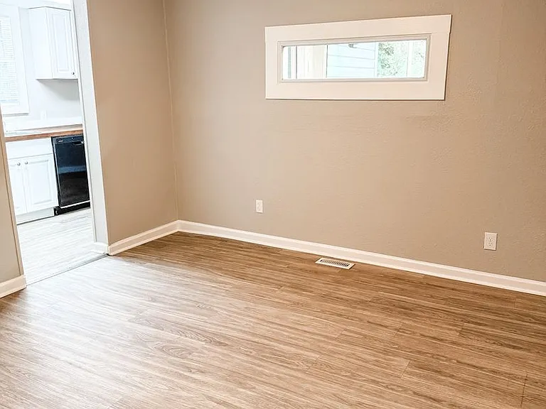 4033 Ivy Ave — Photo 4