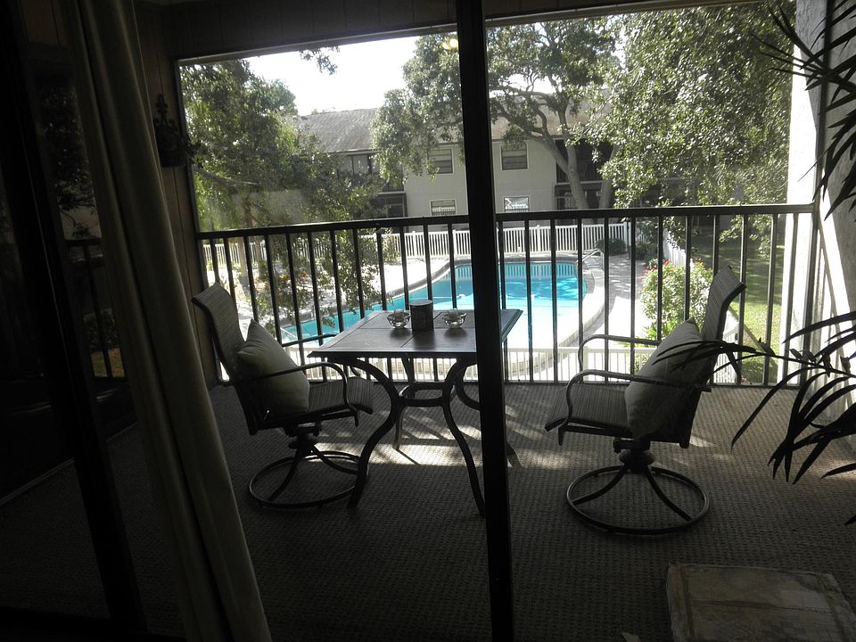 1st image of 5709 Summer Side Ln