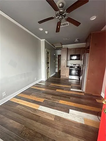 2 bed, 1.0 bath, 750 sqft, $1,100 — Photo 2
