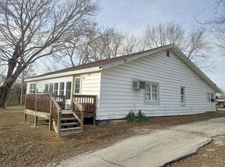 121 State Road F, Buffalo, MO 65622