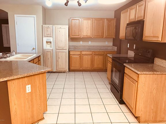 5th image of 8822 N 69th Dr