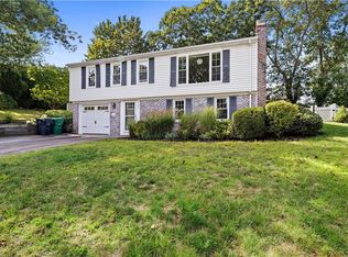 107 Viceroy Rd, Warwick, RI 02886