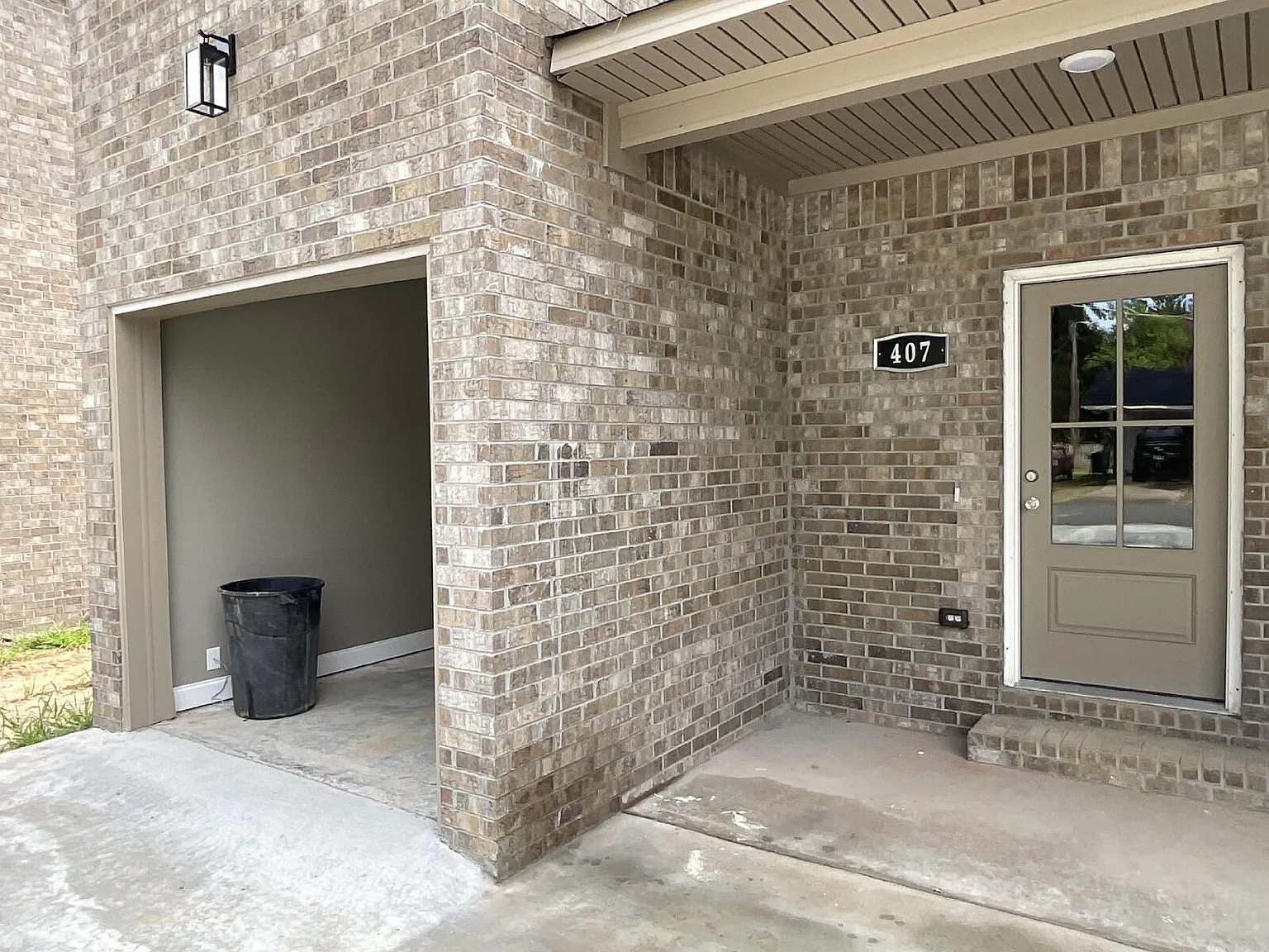 3 bed, 3.0 bath, $1,750 — Photo 3